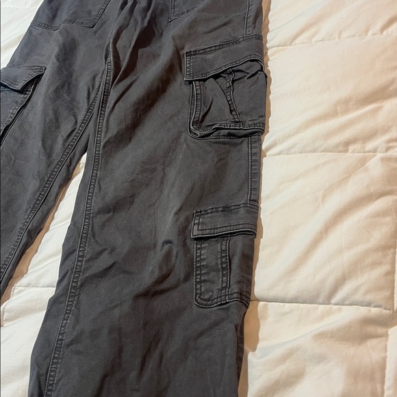 Hollister Wide Leg Cargo Jeans - Picture 3 of 11